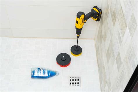 How To Clean Shower Tiles Without Scrubbing At All - Country Diaries
