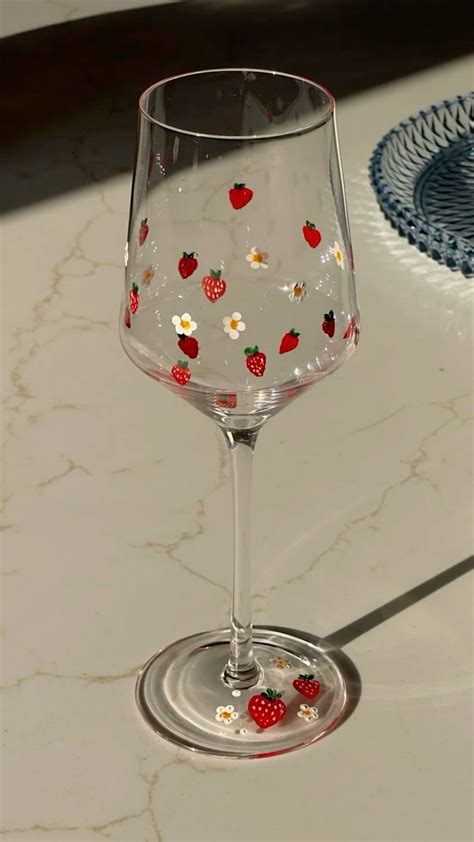 Paint on wine glasses diy – Artofit