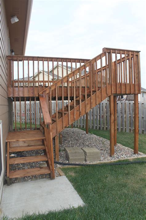 Awesome Backyard Deck Stairs Ideas | Stair Designs