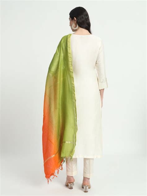 Freedom White Kurta Set with Shaded Tricolour Dupatta – anokherang