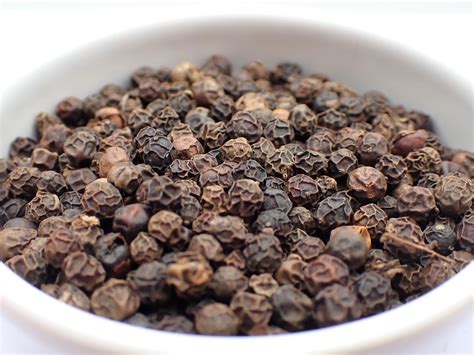 Sichuan Peppercorns Substitutes - Ultimate Guide | Cooked Best