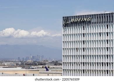 Factory Outside View 的图像结果