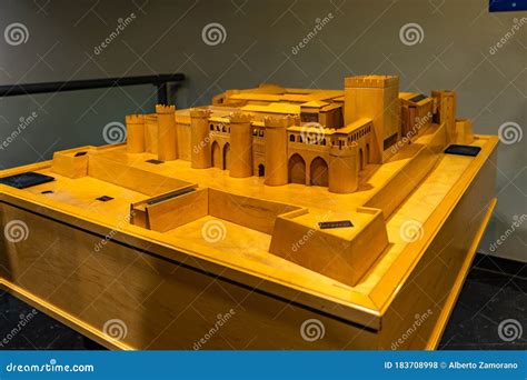 Palacio Aljaferia, Fortified Medieval Islamic Palace in Zaragoza, Spain ...