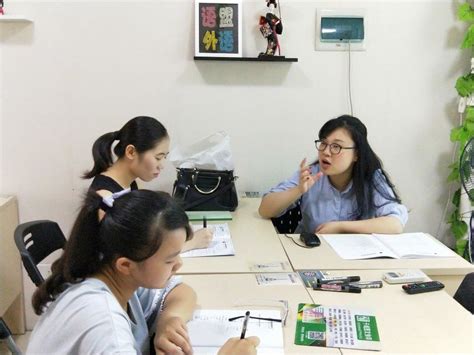 广州哪里有成人外语培训学校-广州成人英语学习班-广州启德教育
