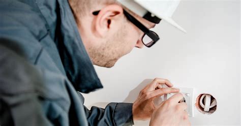 Electrician Job Description