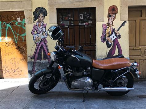 Triumph Bonneville primul proprietar Bucuresti Sectorul 1 • OLX.ro