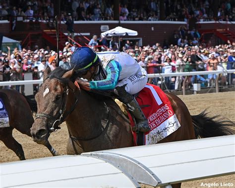 Book’em Danno Takes Charge in G1 Woody Stephens - Past The Wire