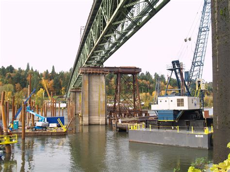 Site Specific Media: Sellwood Bridge Construction (Slideshow 8)