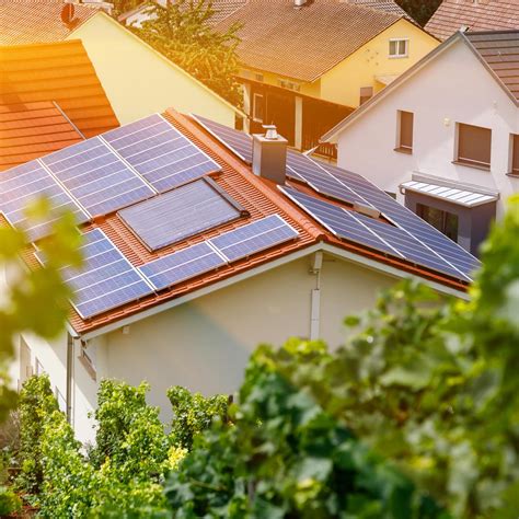 How Much Is a Solar Lease Per Month? | ConsumerAffairs®