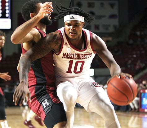 UMass men’s basketball team falls to North Texas at Hall of Fame ...