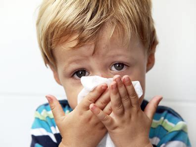 Tosse na criança pequena: como identificar a causa | BabyCenter