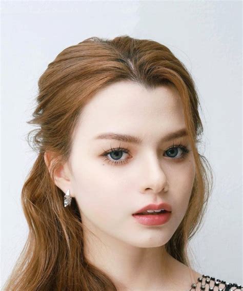 Armstrong Rebecca Patricia | Beautiful girlfriend, Rebecca, Armstrong