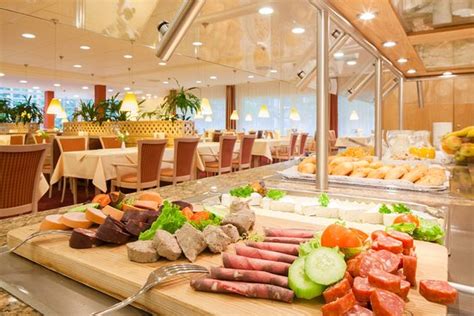 GDA HOTEL NEUSTADT AN DER WEINSTRASSE - Hotel Reviews & Photos ...