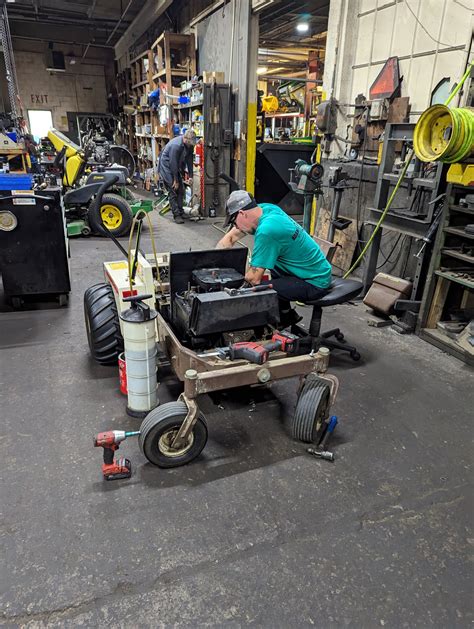 Pick & Pull Area – Adams Small Engine LLC