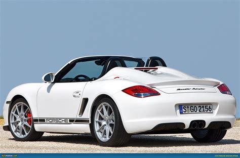 AUSmotive.com » Sneak peek: 2010 Porsche Boxster Spyder