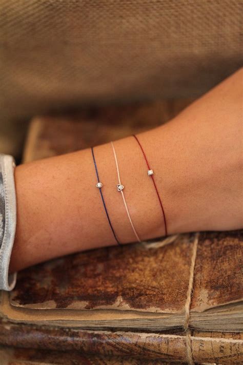 Thread bracelets | Ankle bracelets diy, Thread bracelets, Diy bracelets ...