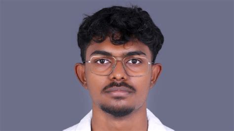 അഭിമാന നേട്ടവുമായി 17കാരൻ
