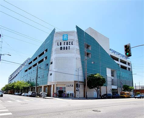 1458 S San Pedro St, Los Angeles, CA 90015 - LA Face Mart | LoopNet