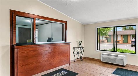 AMERICAS BEST VALUE INN MARTINSBURG - Hotel Reviews, Photos, Rate ...