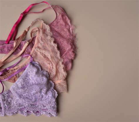 Choosing the Right Bra to Match Various Neckline Styles – Blue Nixie