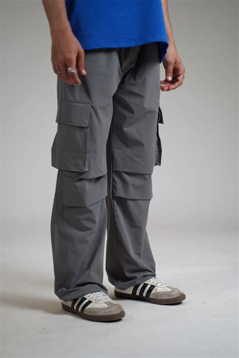 PARACHUTE PANTS – WHAT THE FLEX