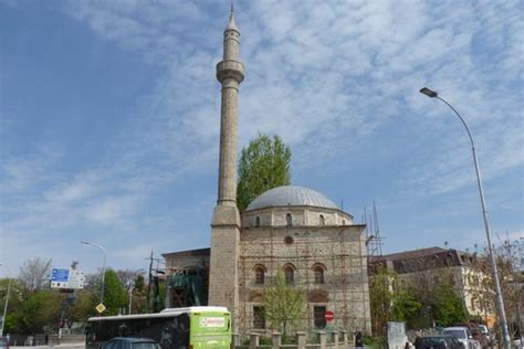 Big mosque in Pristina - Reviews, Photos - Fatih Mosque (Xhamia e ...