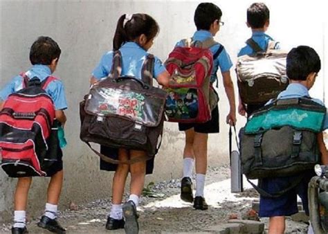 ਫੀਸ ਮੰਗਣ ਵਾਲੇ ਸਕੂਲਾਂ ਦੇ ਖਿਲਾਫ ਨੋਟਿਸ ਜਾਰੀ, ਜਵਾਬ ਨਾ ਦੇਣ ’ਤੇ ਐੱਨ.ਓ.ਸੀ. ਹੋ ...