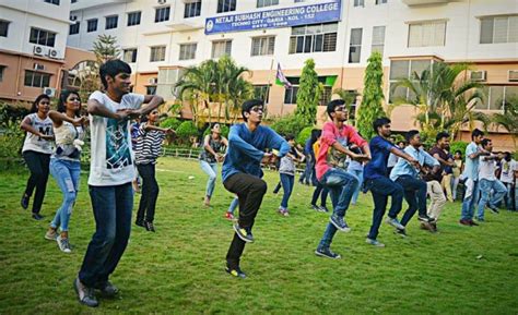 Best Engineering College in Kolkata | Best BTech & Management College ...