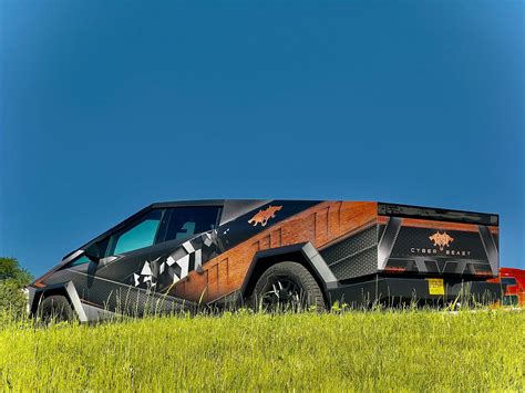24 Cybertruck Wraps That Make Tesla’s Electric Truck…