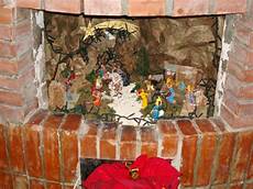 costruire camino fai da te creare il presepe di natale nel caminetto 15 esempi costruire camino fai da te creare il presepe di natale nel caminetto 15 esempi