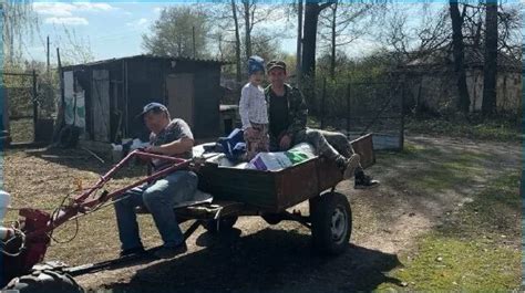 В деревне работа найдётся всегда, а летом особенно, деревенская жизнь в ...