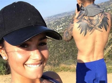 Demi Lovato made out with her BF on a hike | People en Español