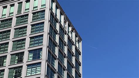 High-Rise Window Washing 的图像结果