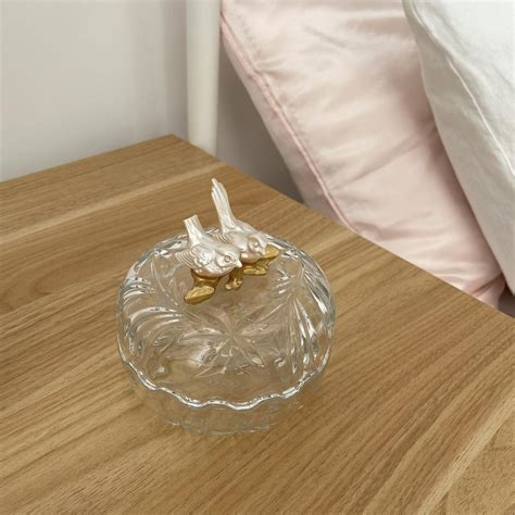 Vintage jewelry dish. Left tail of the bird is... - Depop