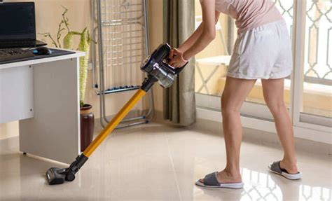 9 Compelling Reasons Why You Should Switch To Cordless Vacuum Cleaners ...