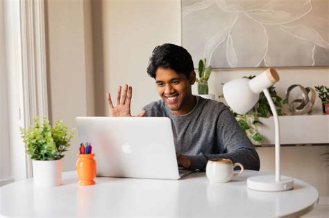 What‘s A Finsta? The Ultimate Guide To Instagram‘s "Fake" Account Trend ...