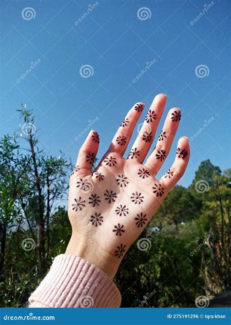 Cute and Easy Mehndi Design for Hands Stock Photo - Image of design ...