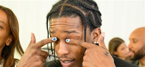 Male Celebrities Who Painted Their Nails