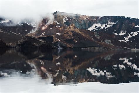 Iceland vs Greenland — Arctic Expeditions