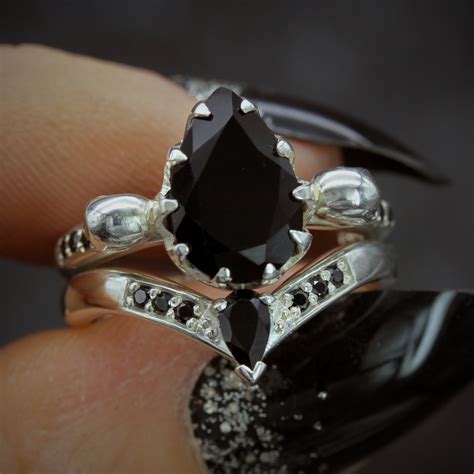 Women's Gothic Wedding Rings | Silver & Gold