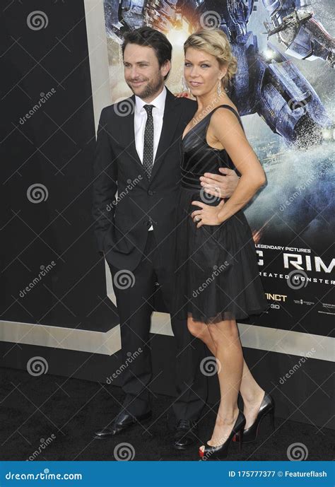 Charlie Day & Mary Elizabeth Ellis Editorial Photography - Image of husband, popular: 175777377