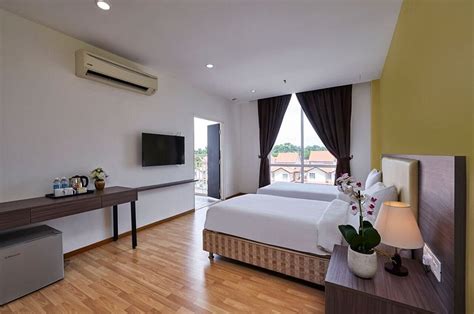 FHS WATER THEMEPARK RESORT MELAKA TOWN CITY TENGAH (Ayer Keroh, Melaka ...