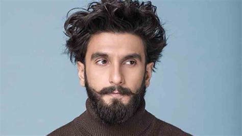 Ranveer Singh brings Southall to a standstill! | People News | Zee News