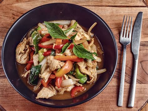 Official Simply Thai Bistro | Wheaton, IL | View and Order Online