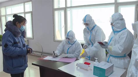 黑龙江望奎20日启动第三轮全员核酸检测，首先在农村乡镇展开