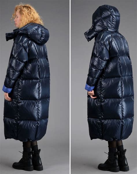 Pin by Volkmar S on Daunenm.Glänz Schwarz/Blau | Puffy jacket women ...