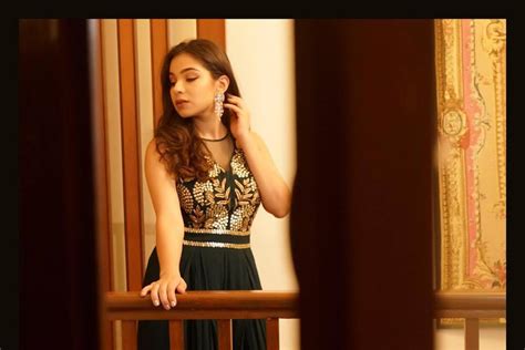 Kudi Pataka - Lehenga - Mayapuri - Naraina - Weddingwire.in