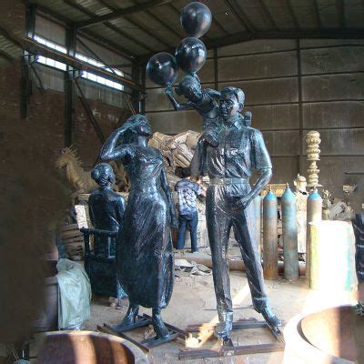 和谐之家一家三口铜雕小品雕塑_厂家图片价格-玉海雕塑
