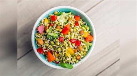 Foods that should be eaten raw for maximum benefits