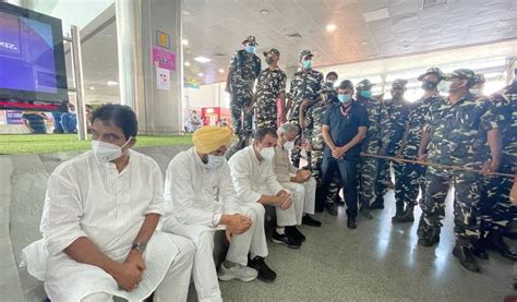 Unfortunately for Modi and Shah, the Congress Simply Does Not Go Away ...